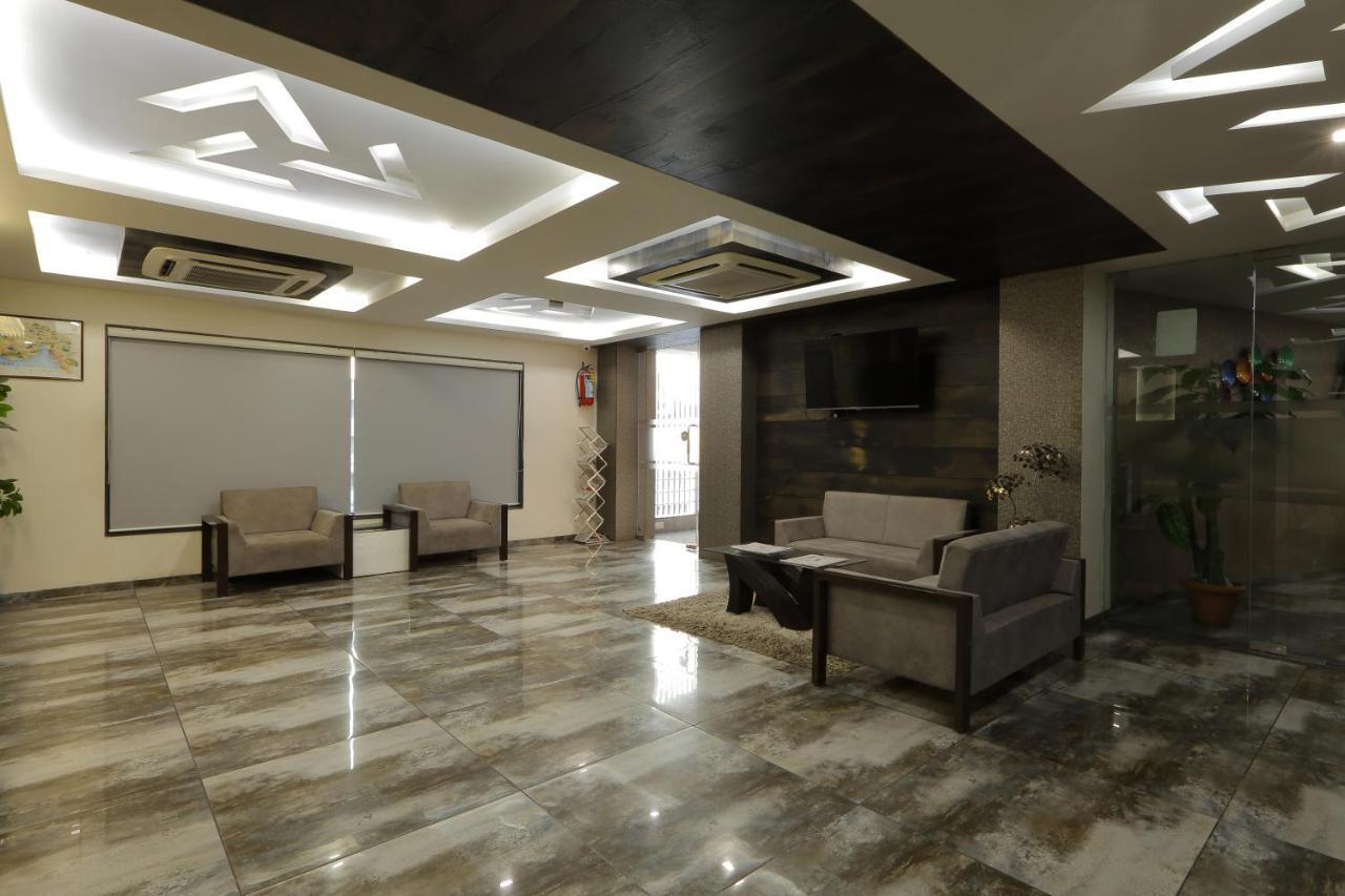 Hotel Unity Ahmedabad Exteriör bild
