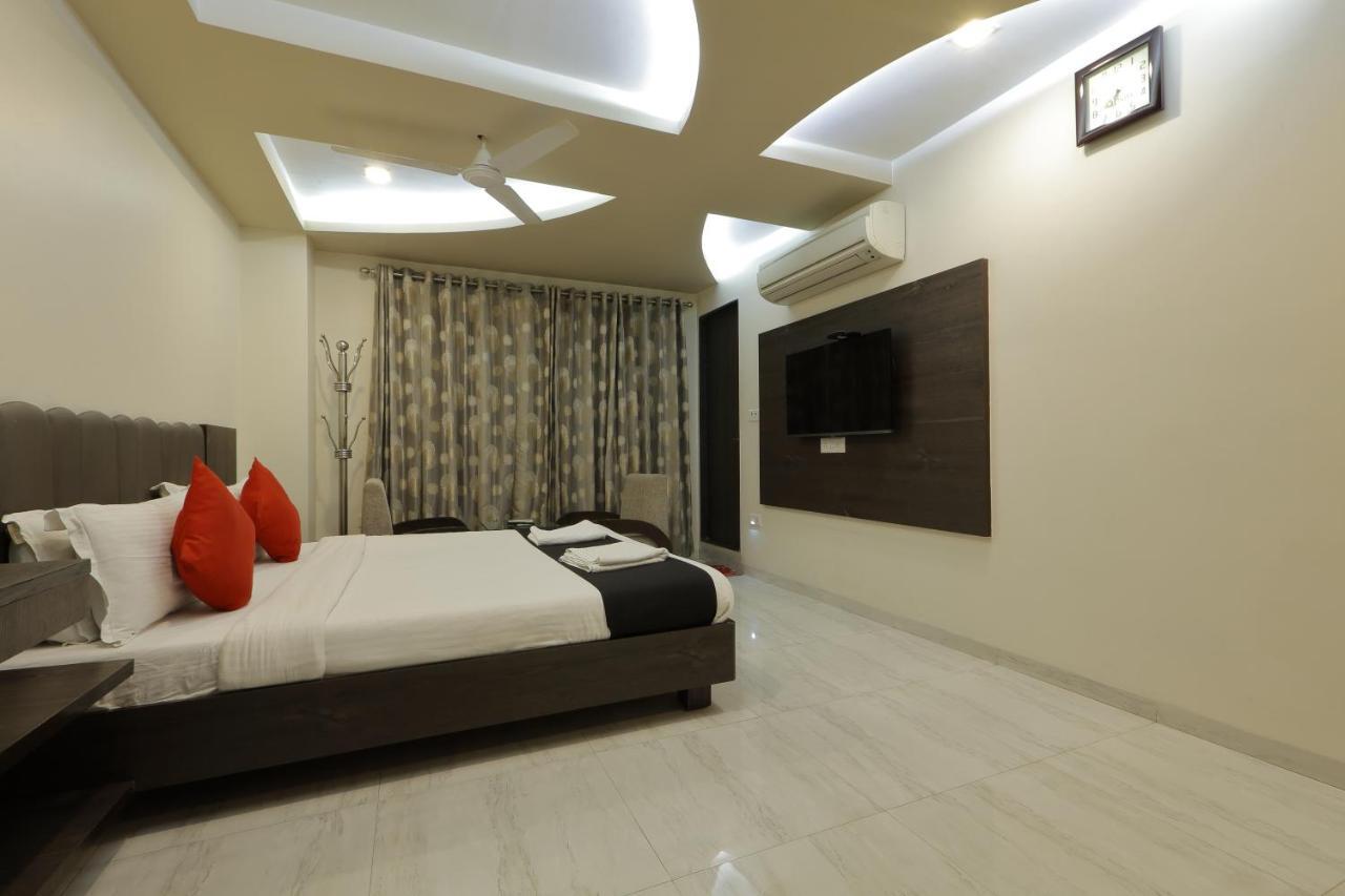 Hotel Unity Ahmedabad Exteriör bild