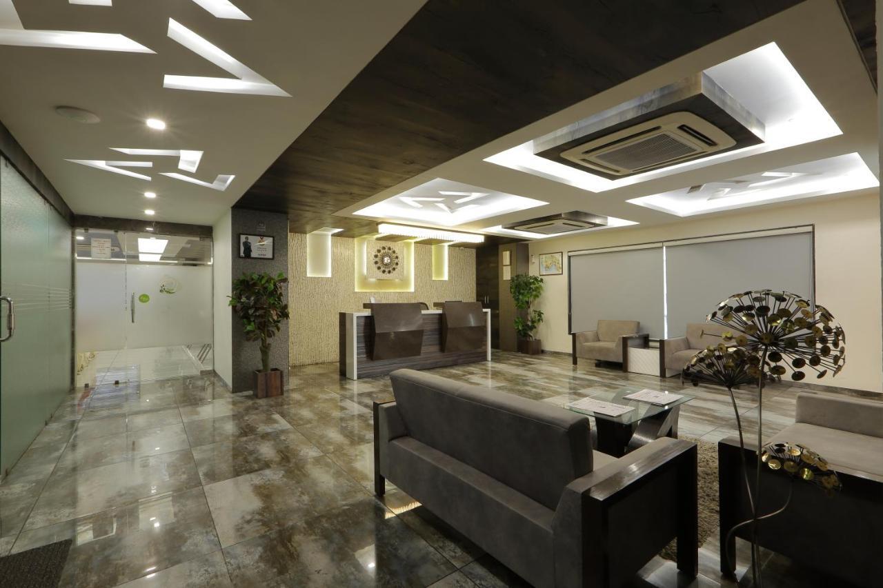Hotel Unity Ahmedabad Exteriör bild